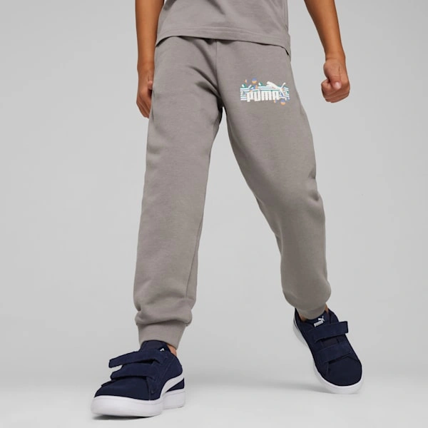 PUMA ESS+ Sommercamp Kinder-Sweathose: Abenteuerlustige Minis, die Welt entdecken!